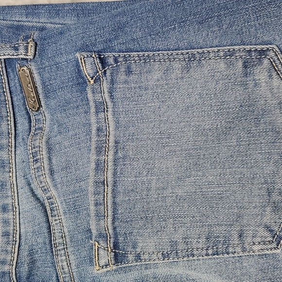 KanCan Lighter Wash Distressed Skinny Jeans w Frayed Hem Size 26 Waist 26.5 In - Picture 7 of 7